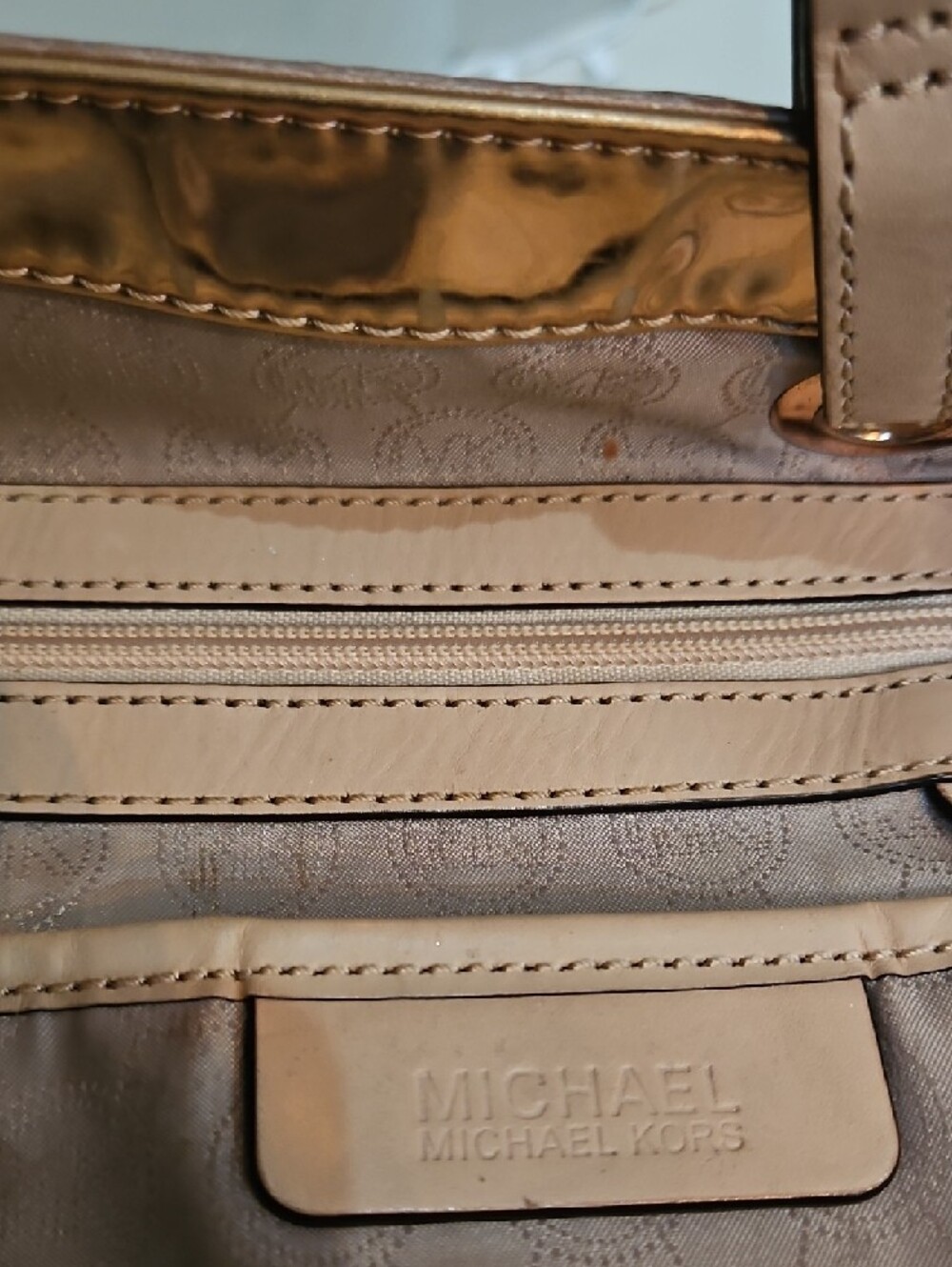 Michael Kors Metallic Rose Gold Tote with Matching Wallet - Picture 16 of 16